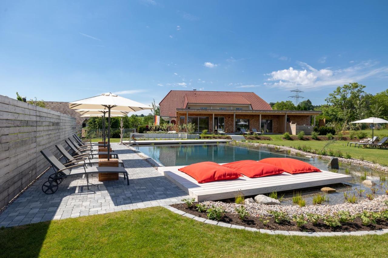 Landhotel Haringerhof mit Saunawelt und Naturbadeteich Grafenhausen Exterior foto